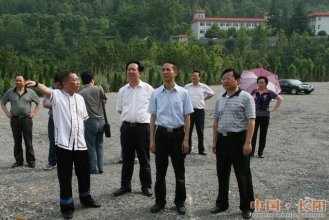 鄂西圈办调研督查组来长阳县调研旅游建设（图）